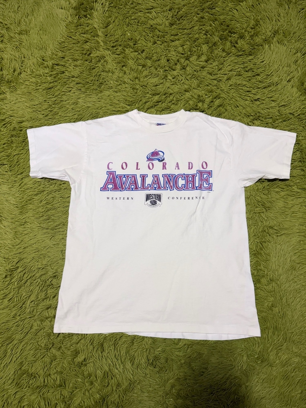 Vintage 90s NHL Colorado Avalanche Graphic T-shirt Size XL White